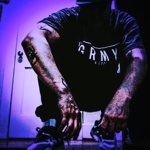 Meet your Posher, Hunter